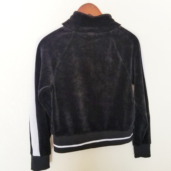 Last Chance SOCIALITE Black Velvet Bomber Jacket - Picture 3 of 8